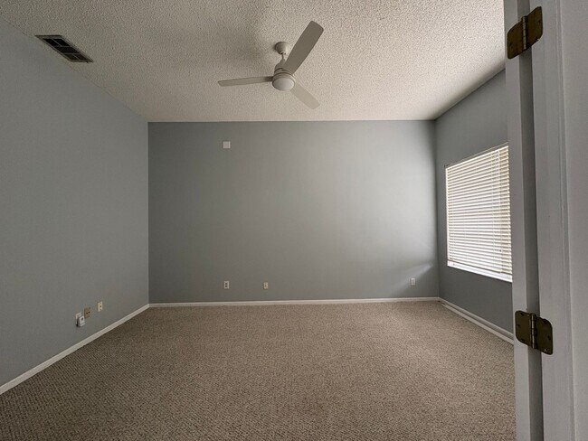 Building Photo - 4/3.5 Home at Eagle Lending