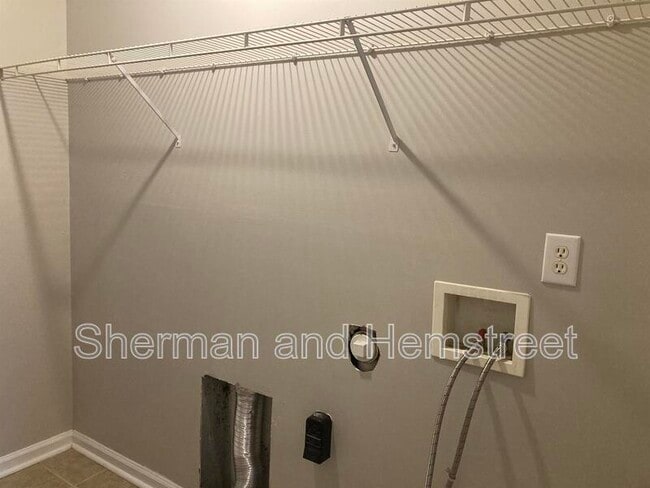 Building Photo - 852 Pawley Ct