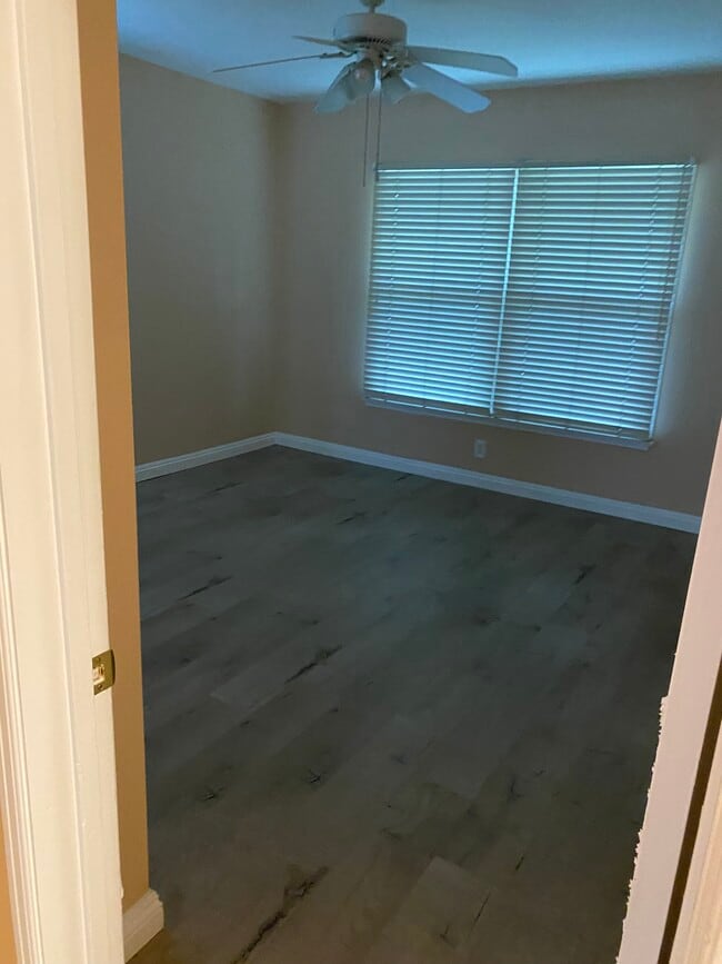 Building Photo - 5325 Glickman Ave