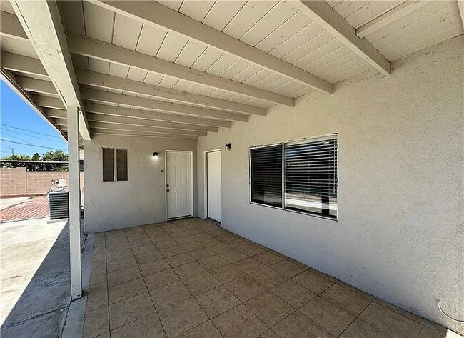 Building Photo - 1768 Bern Dr
