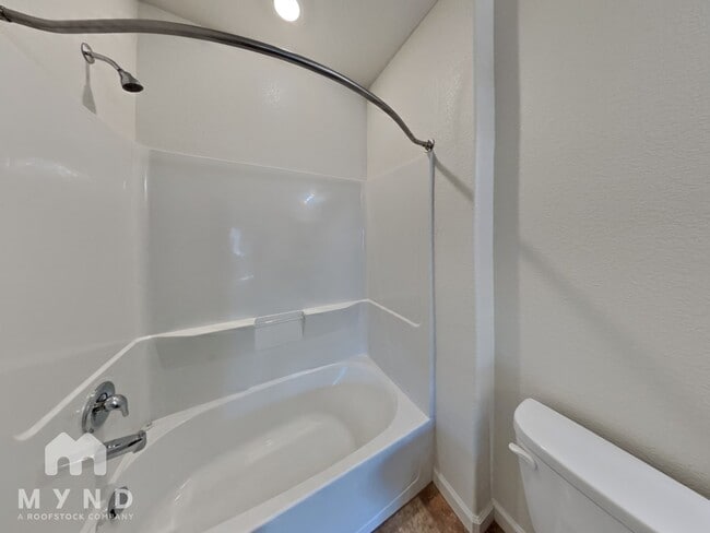 Building Photo - 2988 Silver River Ln