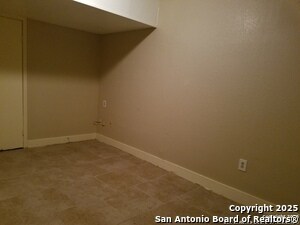 Building Photo - 7215 Glen Heights