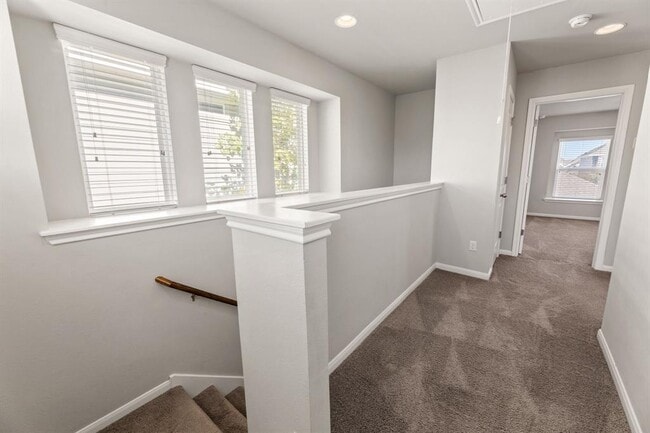 Building Photo - 18007 Malnati Dr