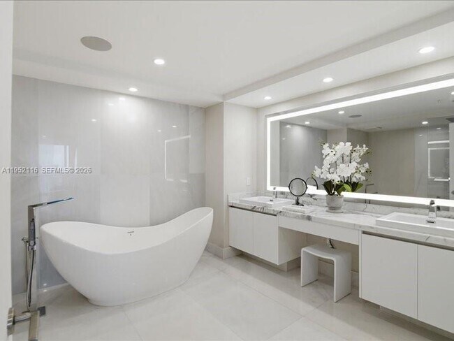 Building Photo - 330 Sunny Isles Blvd