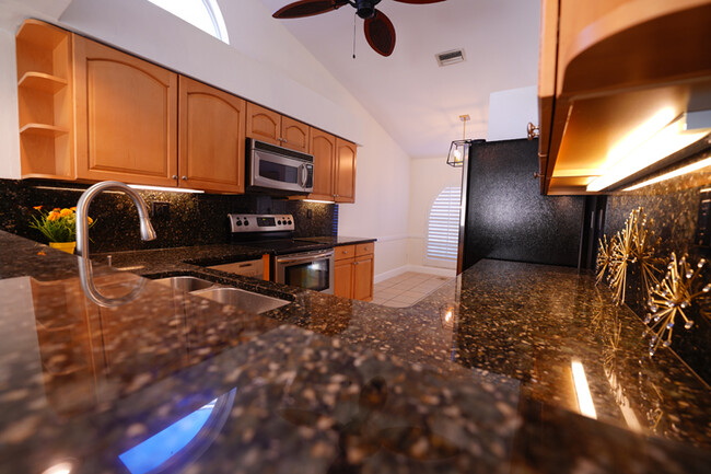Building Photo - 828 Belville Blvd