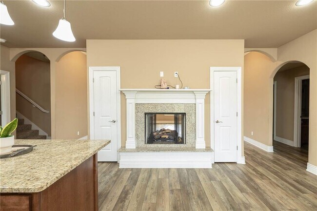 Building Photo - 13427 Meadow Ridge
