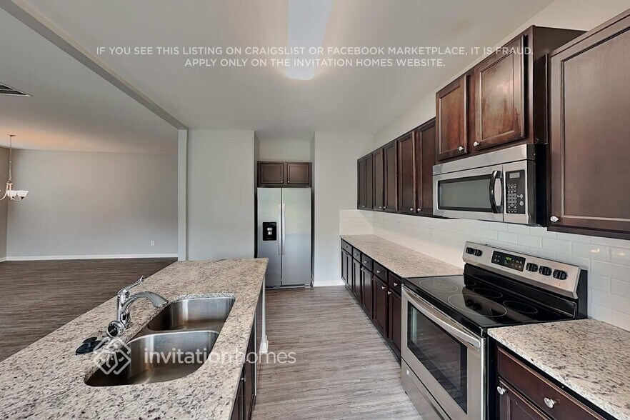 Building Photo - 4937 Fawnwood Dr