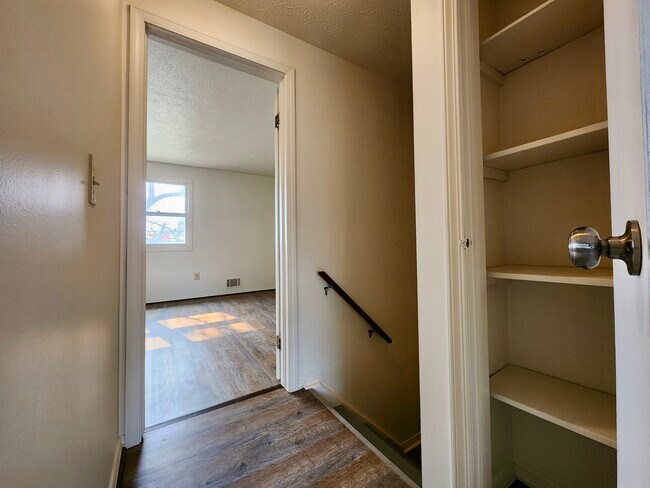 Building Photo - 34 Orchard St