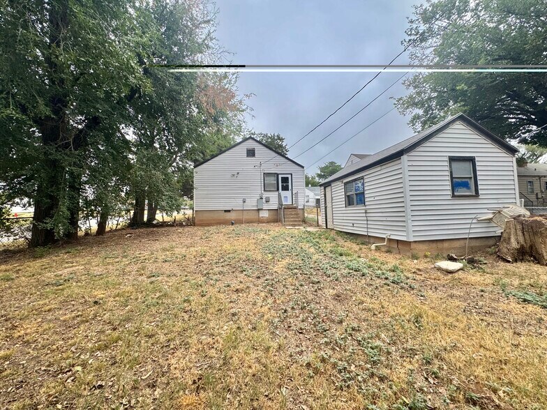 Building Photo - 1000 N Tabor Ave