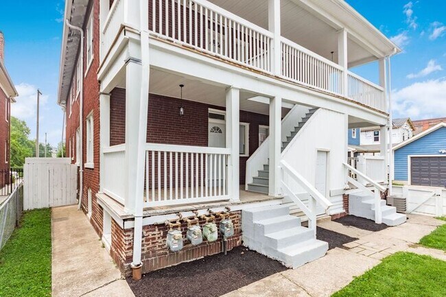Building Photo - 58 N 20th St