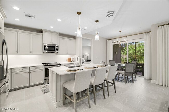 Building Photo - 2614 Seychelles Cir