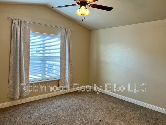 Building Photo - 3609 Autumn Colors Dr