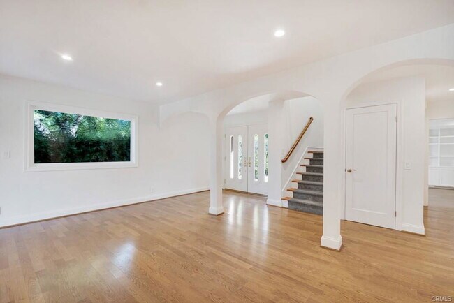 Building Photo - 4410 Park Jazmin