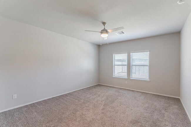Building Photo - 9327 Colonial Bent Pl
