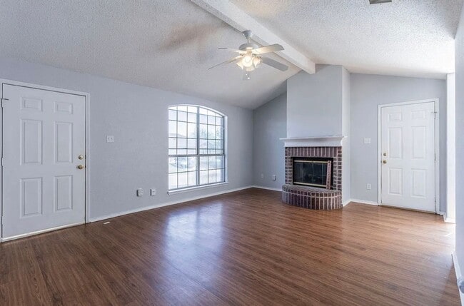 Building Photo - 6433 Riverwater Trail