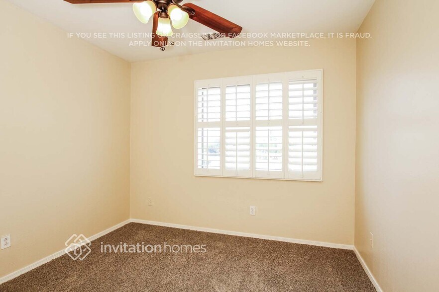 Building Photo - 5822 S 54th Ln