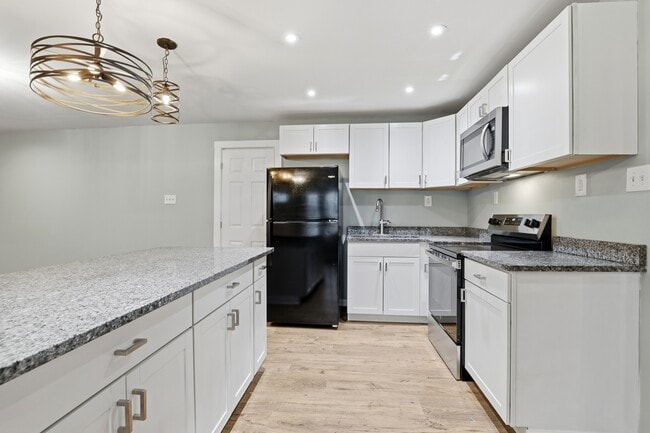 Building Photo - 121 Church of God Rd