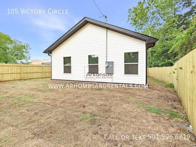 Building Photo - 105 Victory Cir