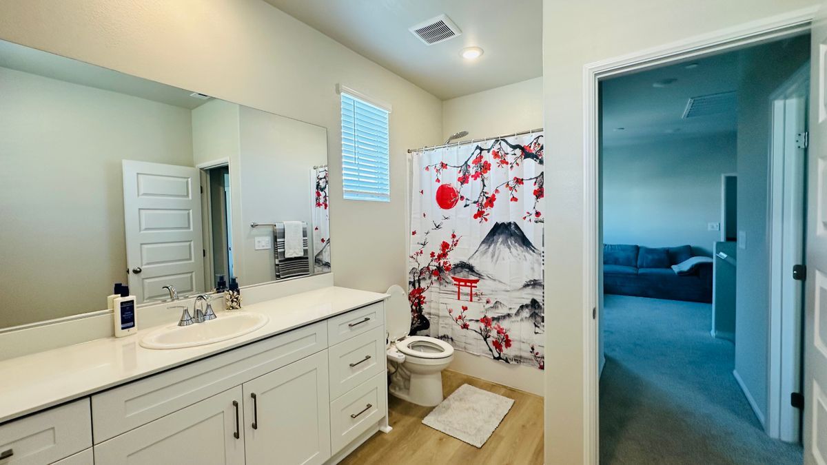 Building Photo - 1121 Tropic Ct