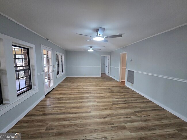 Building Photo - 1703 Point Peter Rd