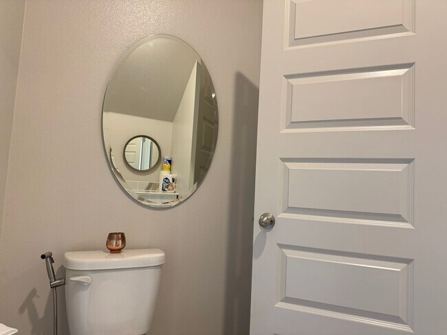 Building Photo - Beautiful House in the heart of Temecula -...