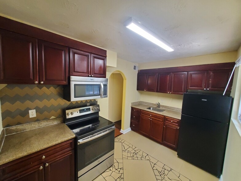 Building Photo - Casa Bonita Apartments