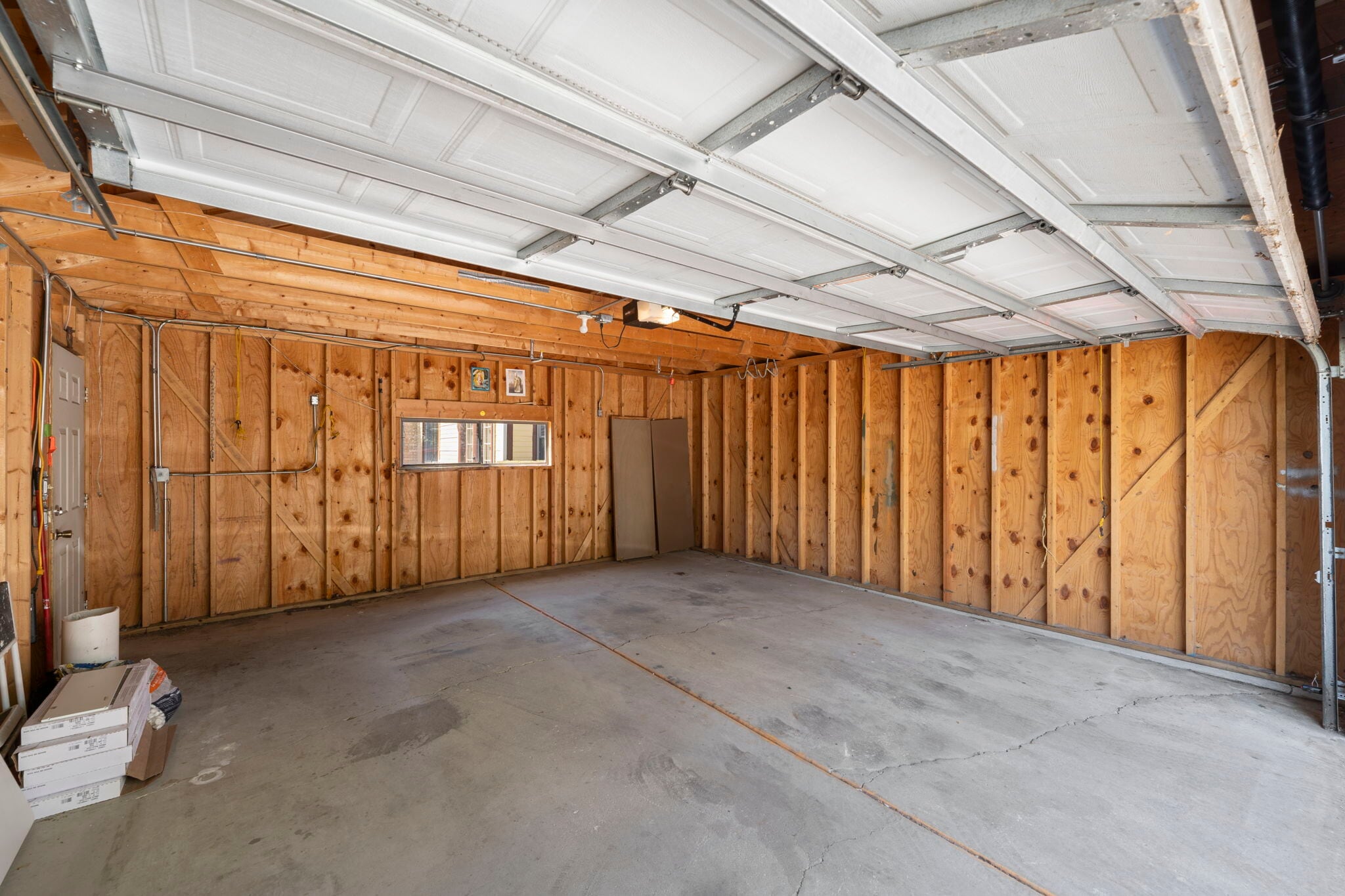 Building Photo - 8311 Kolmar Ave