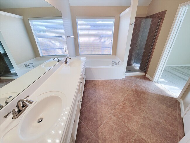 Building Photo - 9514 Garnet Falls Ln