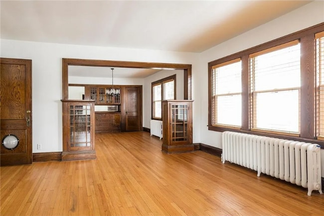 Building Photo - 1319 Dayton Ave