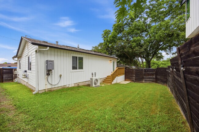 Building Photo - 5116 Heflin Ln