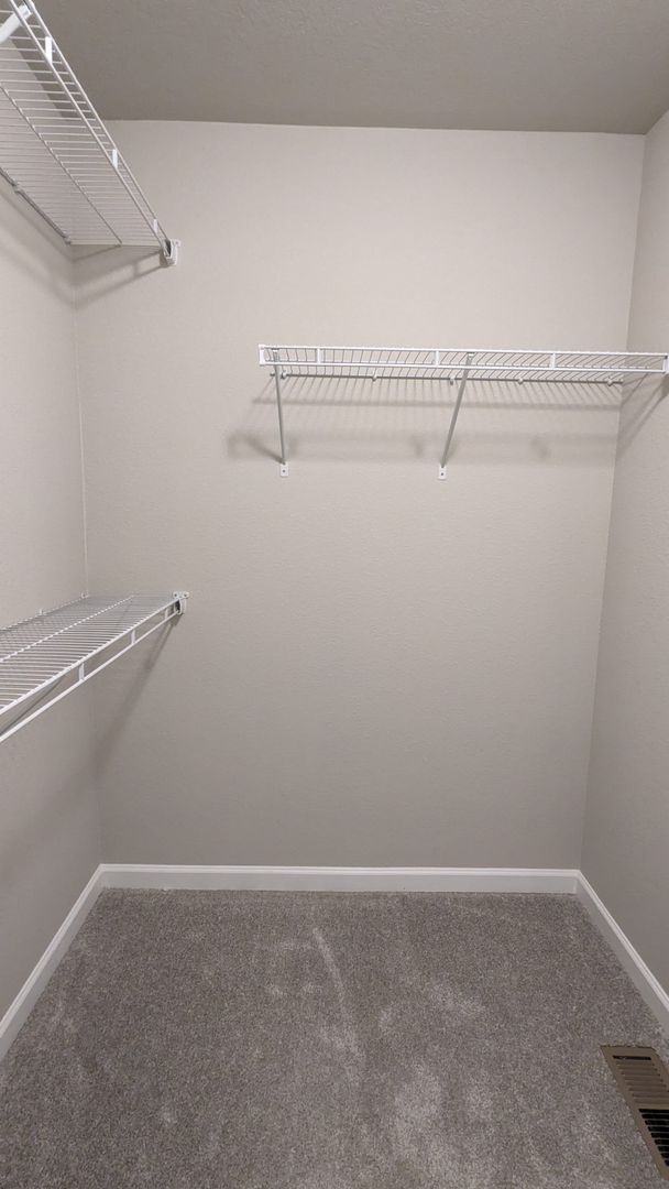 Building Photo - NEWER END UNIT TWO STORY TOWNHOME WITH A/C...