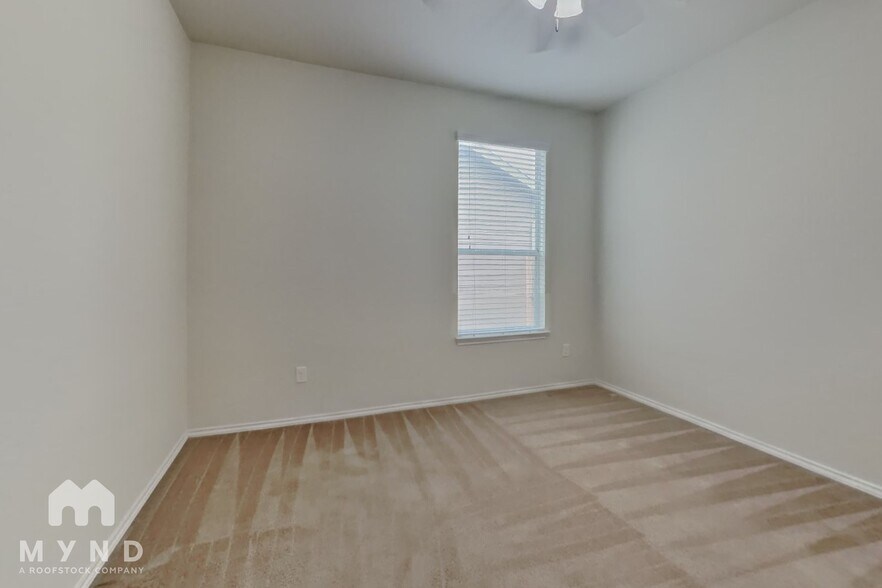Building Photo - 307 Rustic Willow