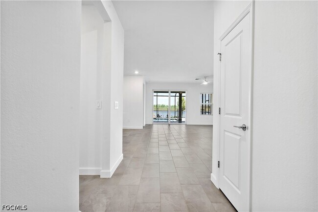 Building Photo - 14735 Bluewater Rd