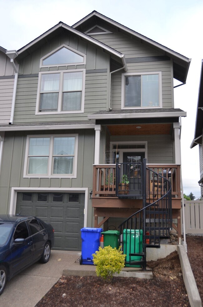 Building Photo - 16177 SE Pyrite St