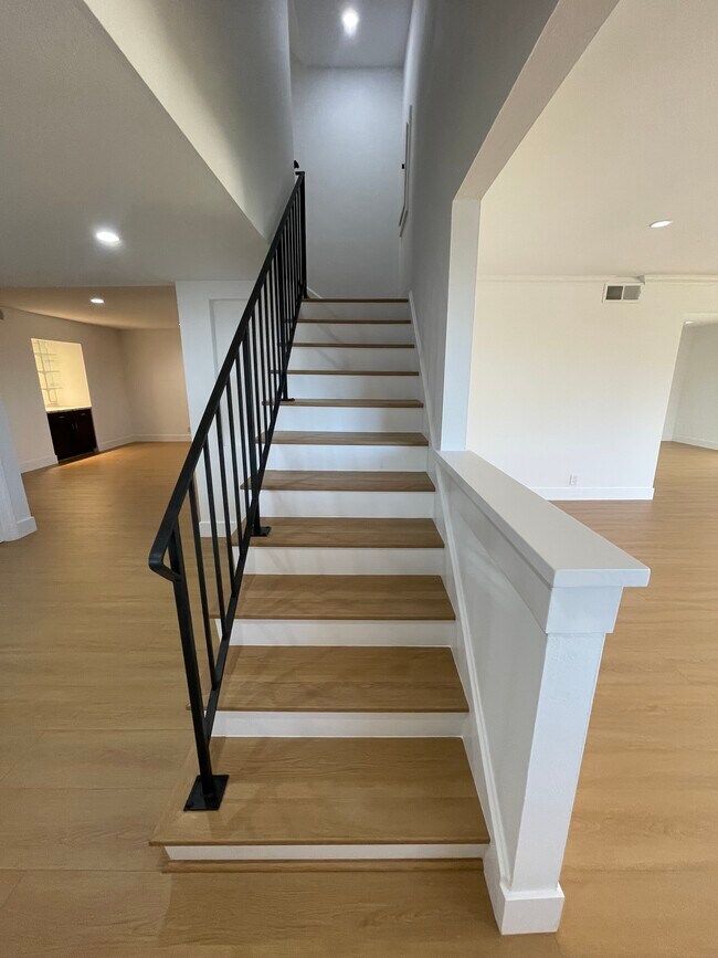 Building Photo - 29516 Quailwood Dr