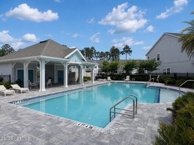 Building Photo - 12835 Josslyn Ln