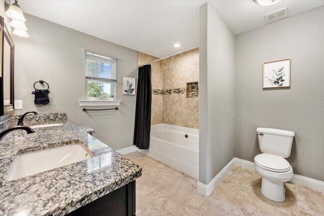 Building Photo - 5424 Maverick Ln