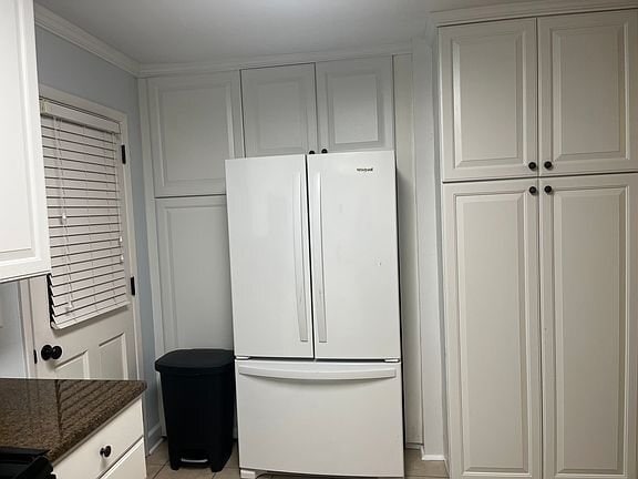 Building Photo - 233 Jeb Stuart Dr
