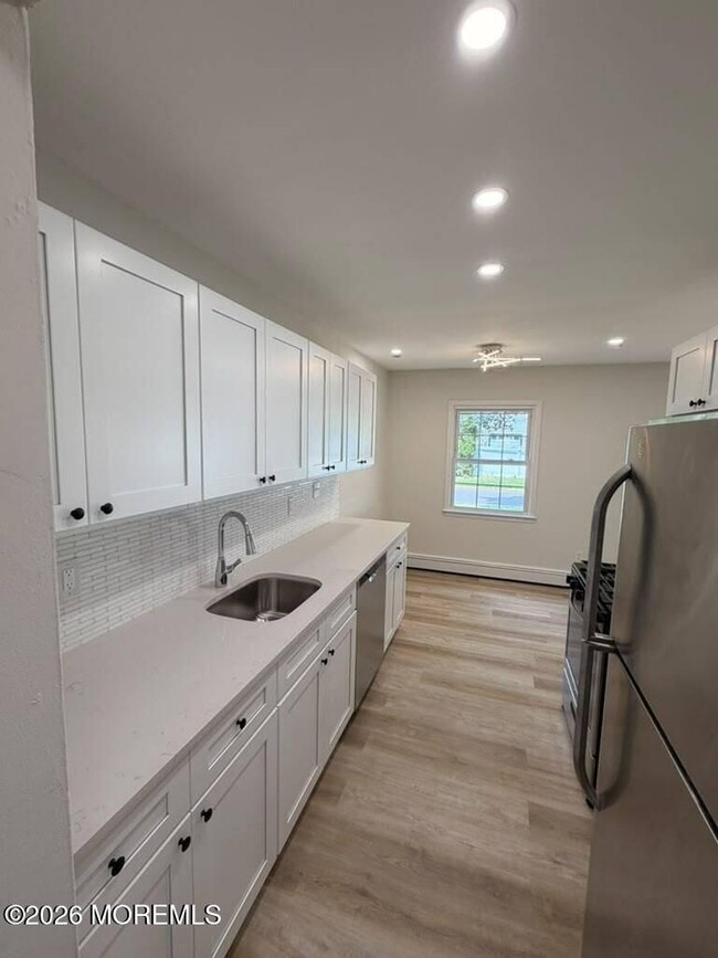 Building Photo - 48 Stonehurst Blvd