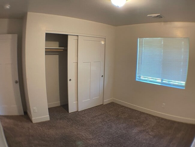 Building Photo - Spacious 3-Bedroom Home in Serene Mountain...