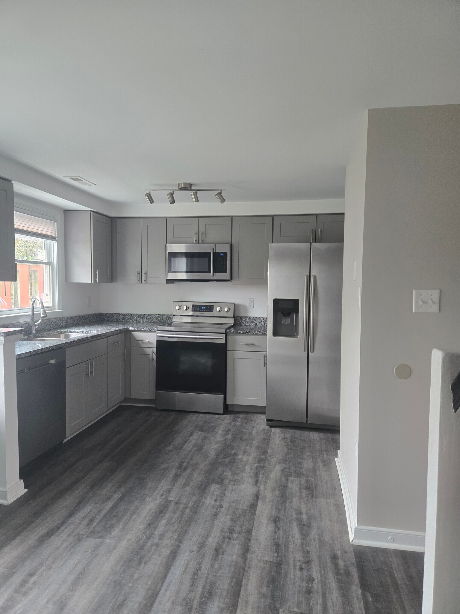 Building Photo - 4904 Finnegan Ct