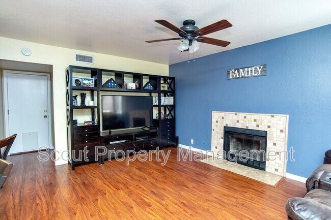 Building Photo - 24535 Leafwood Dr