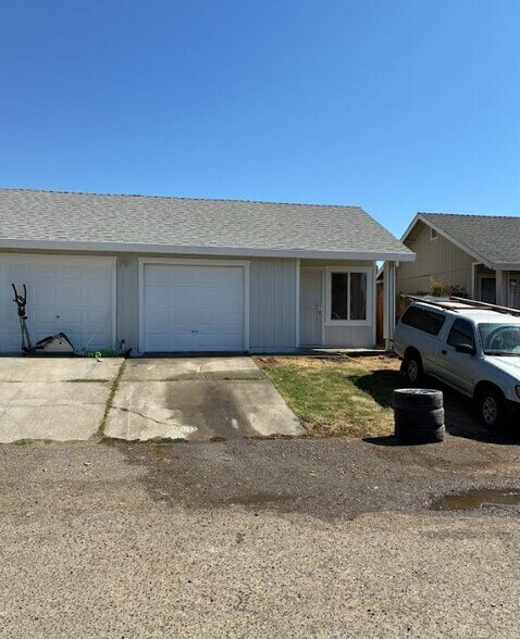 Primary Photo - 7663 Jacaranda Ct