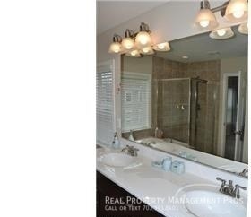 Building Photo - 10607 Legacy Ln