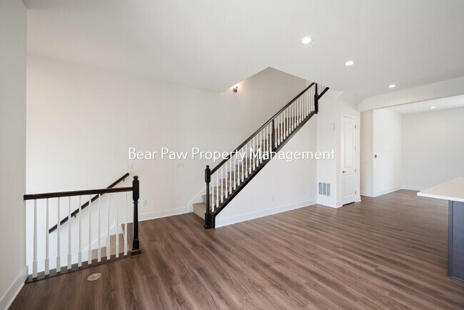 Building Photo - New Townhome in Wheat Ridge!!