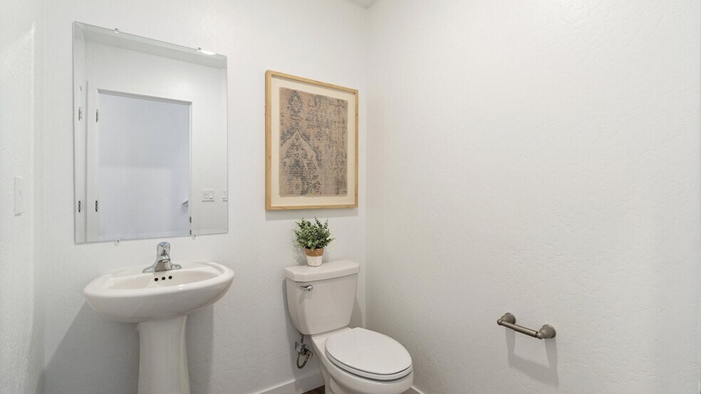 Bathroom - 8716 Hamblen Ct