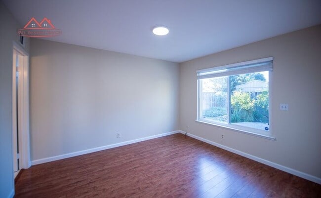 Building Photo - 2135 Hikido Dr