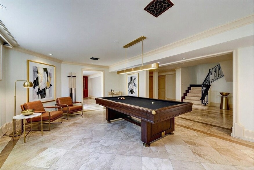 Building Photo - 209 S Anita Ave