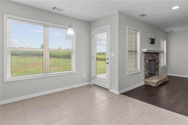 Building Photo - 74 Gray Field Ct