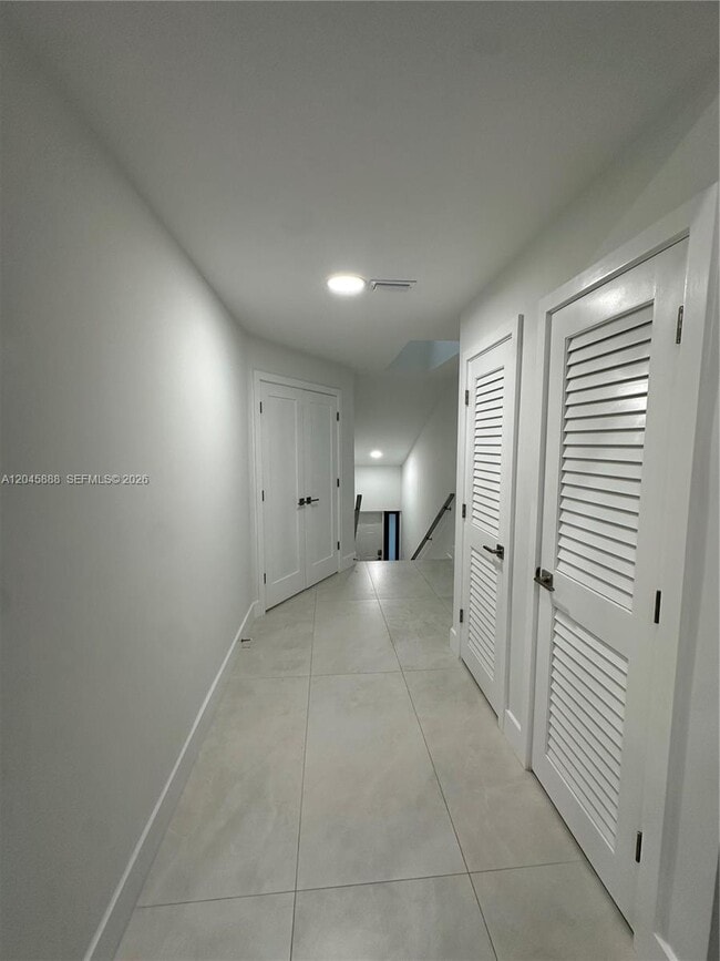 Building Photo - 3345 Emerald Oaks Dr